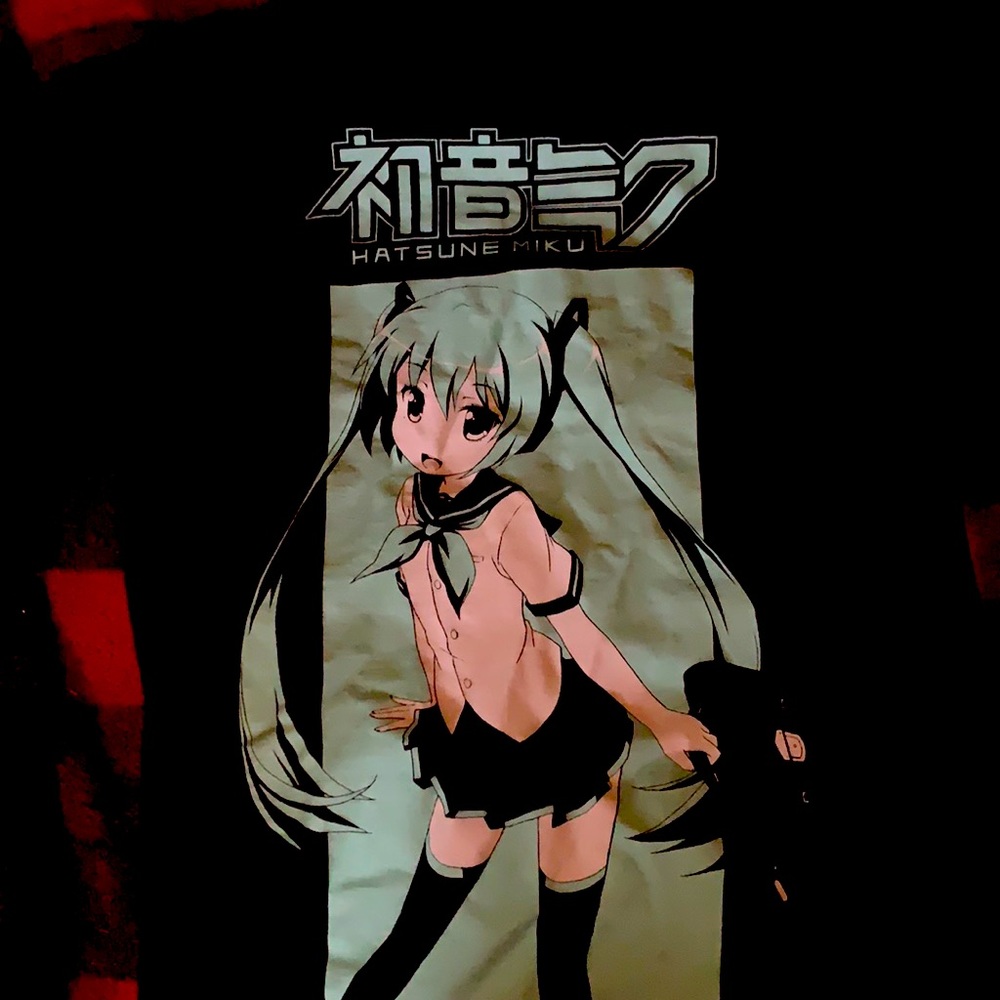 Hatsune miku small t shirt unisex